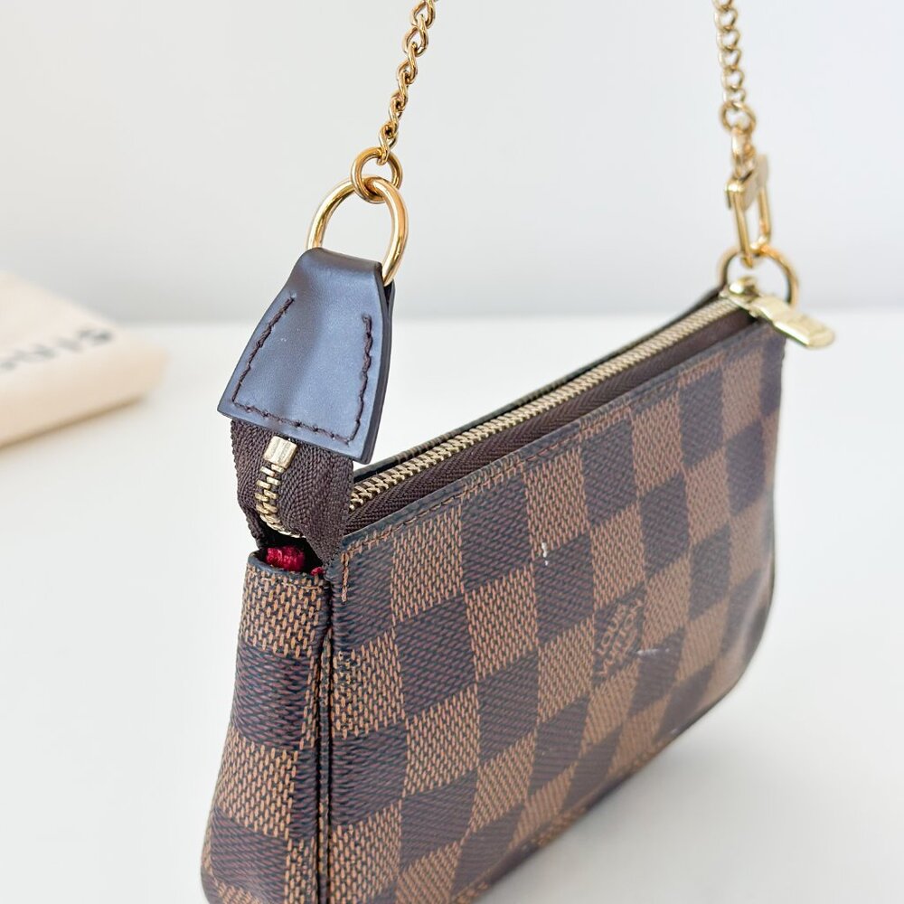 Louis Vuitton Mini Pochette Accessoires Damier Ebene - Picture 5 of 10